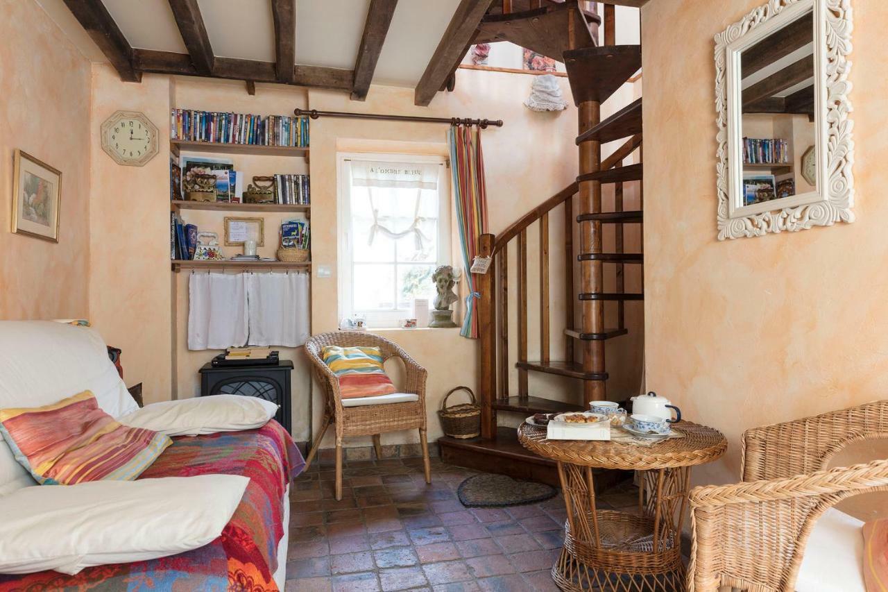 Bed & Breakfast A L'ombre Bleue 3*