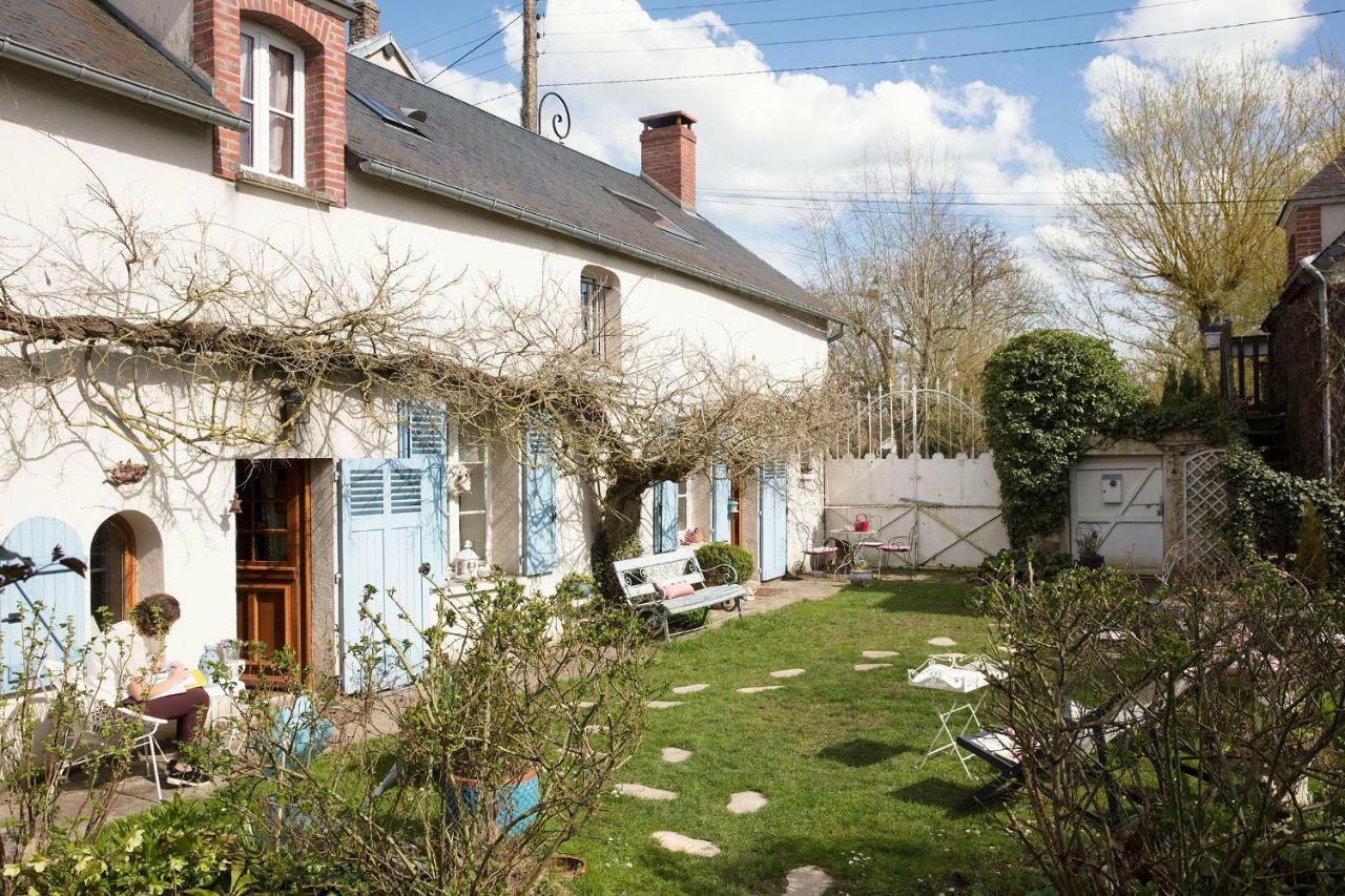 A L'ombre Bleue Bed & Breakfast